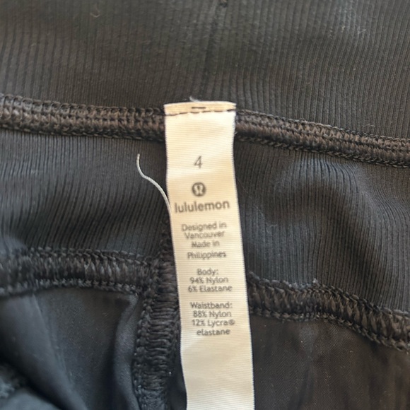 Lululemon black dance studio crop pant - Picture 3 of 3